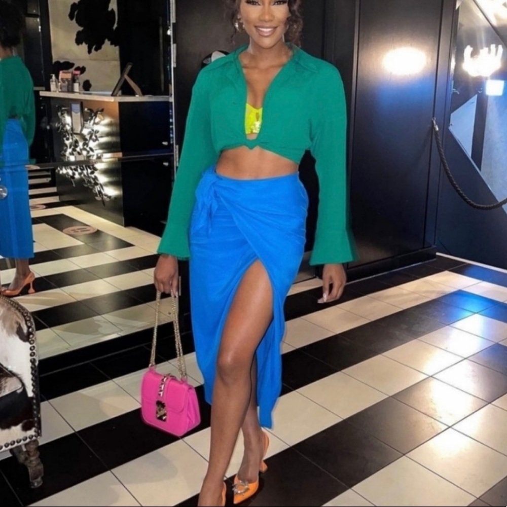 NWT Zara Blue Wrap Skirt Size Medium Bloggers Favorite